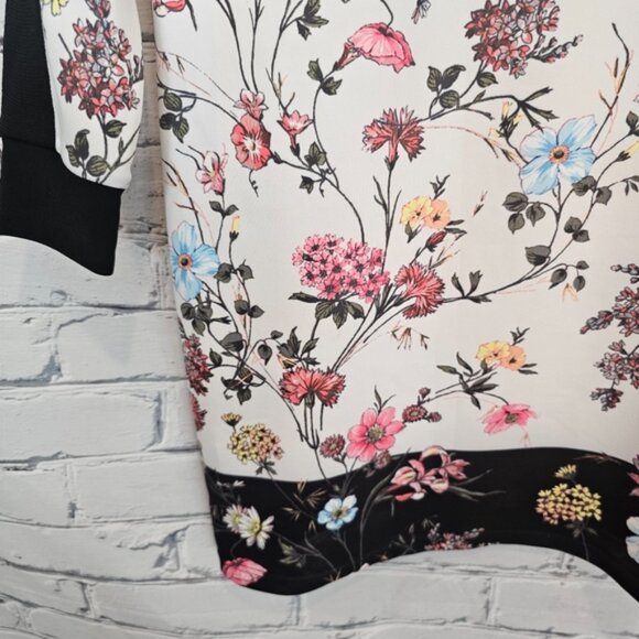 Pam & Gela Floral Sheath Dress - Picture 5 of 7